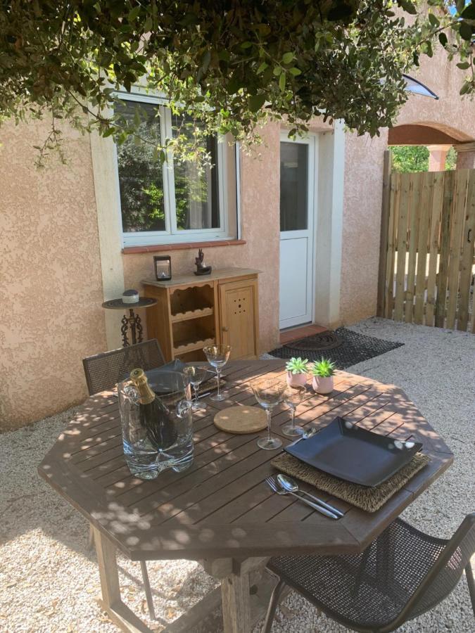 Joli Studio Independant 20M² Avec Jardin Сен-Максимен-ла-Сент-Бом Экстерьер фото