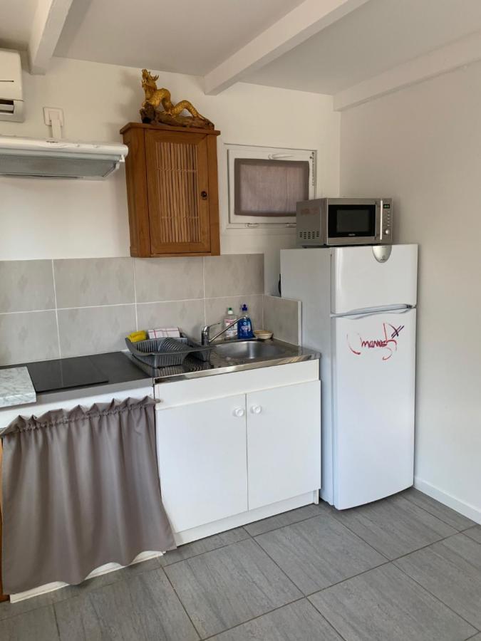 Joli Studio Independant 20M² Avec Jardin Сен-Максимен-ла-Сент-Бом Экстерьер фото